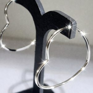Brinco de Coração em Prata Brilhante | Elegante e Moderno